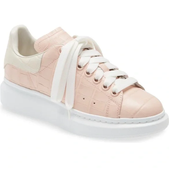 Alexander McQueen Women’s Oversized Leather Sneakers Size 9 AUTHENTIC - Picture 1 of 9